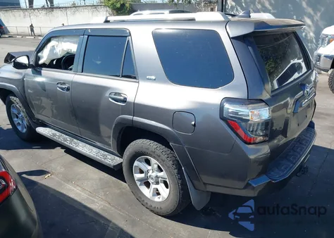 2016 Toyota 4Runner Sr5 Premium z USA, uszkodzony, nr VIN JTEBU5JR4G5313357